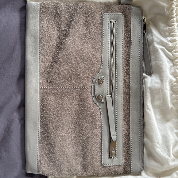 Vintage Balenciaga beige/gray suede clutch 12.5” x 9” (early 2000s) - Picture 5 of 5